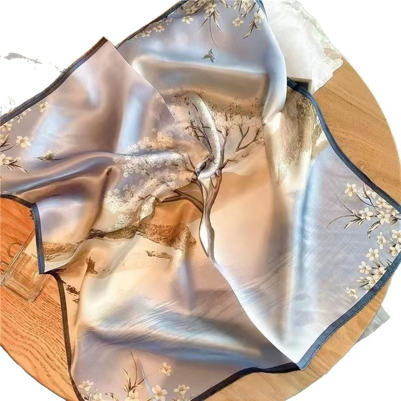 Pañuelo Cuadrado de Mujer – Ligero y Elegante