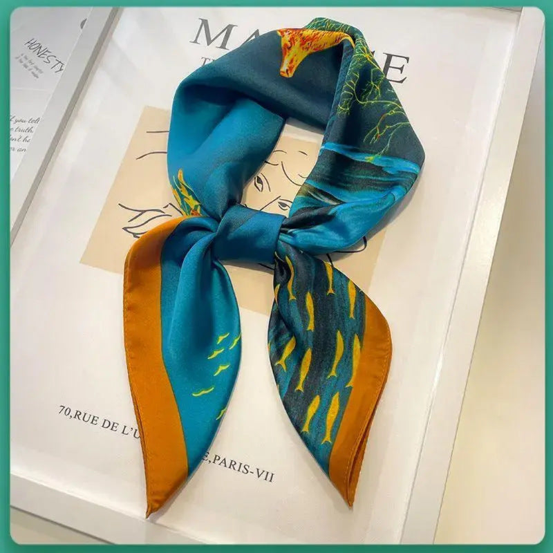 Pañuelo Cuadrado de Mujer – Ligero y Elegante