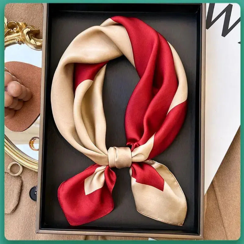 Pañuelo Cuadrado de Mujer – Ligero y Elegante