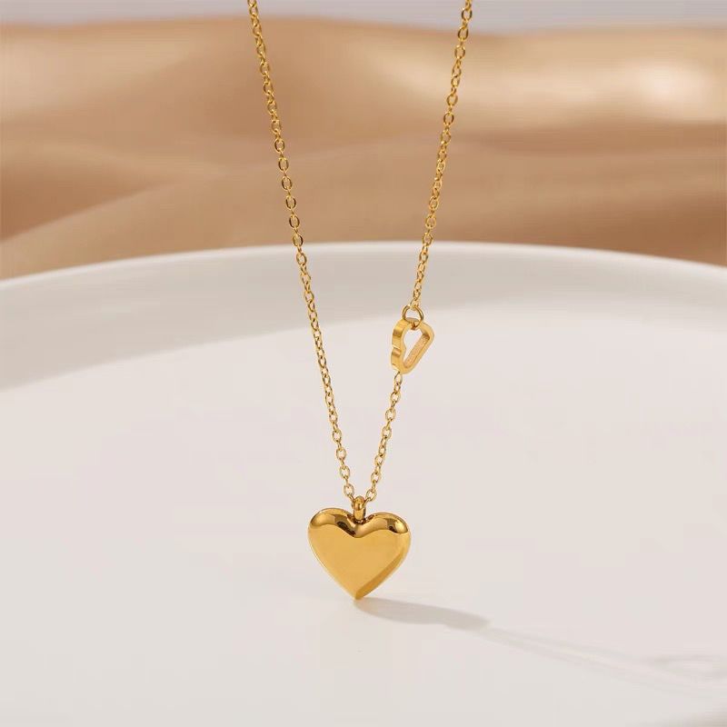 Collar con Colgante de Corazón Chapado en Oro Rosa con Circón Blanco