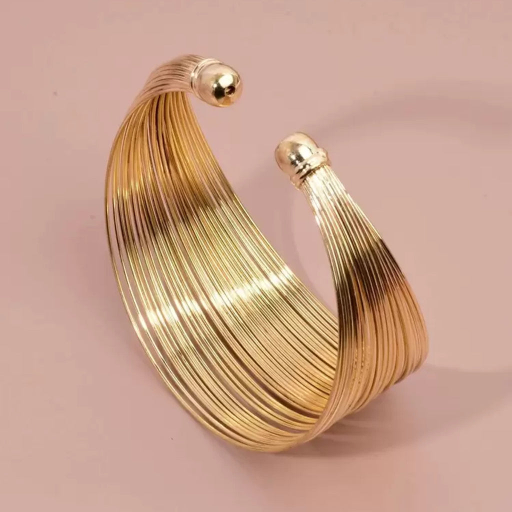 Pulsera Metálica Abierta Geométrica