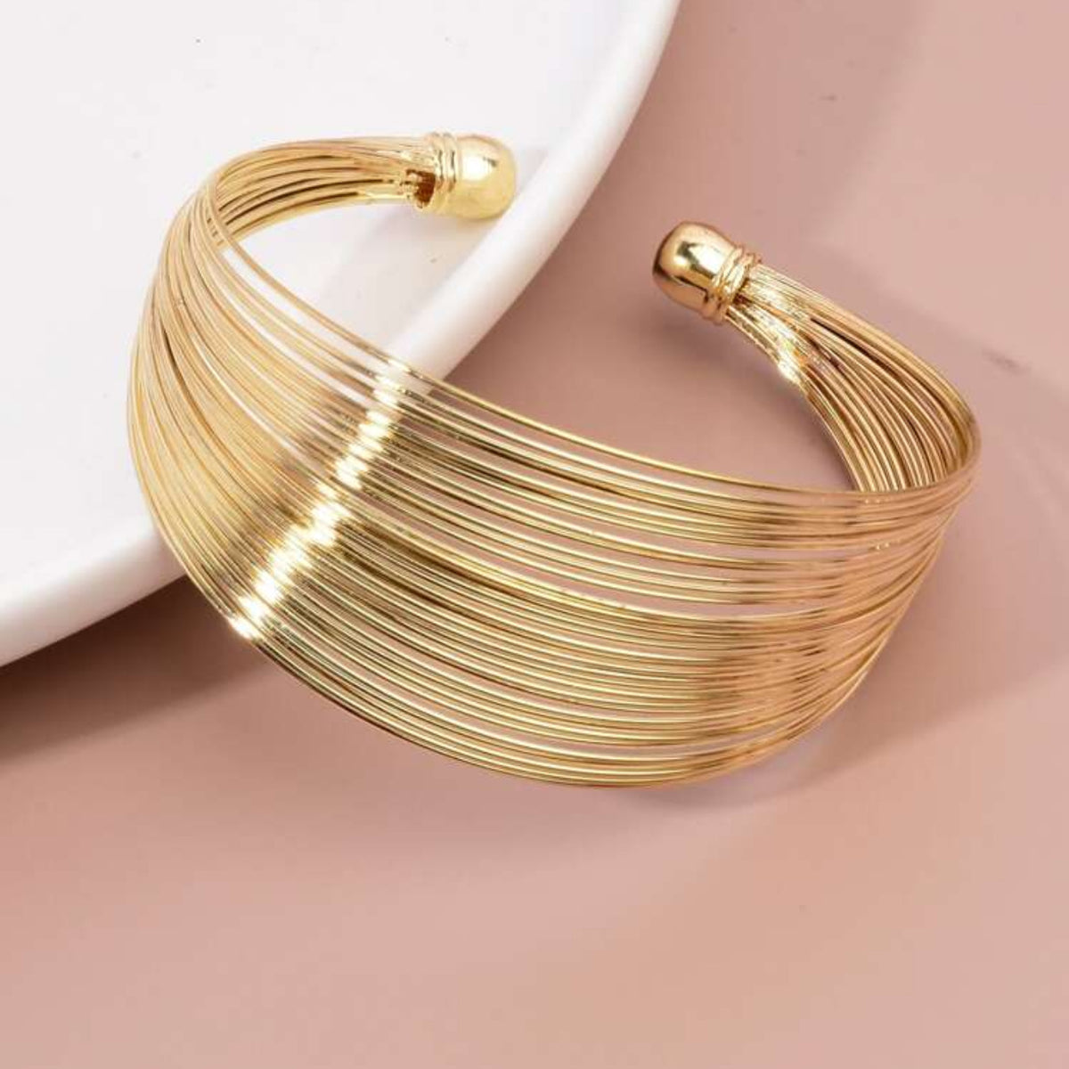 Pulsera Metálica Abierta Geométrica