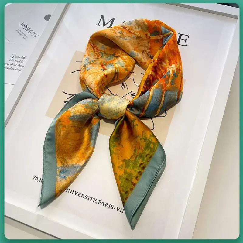Pañuelo Cuadrado de Mujer – Ligero y Elegante